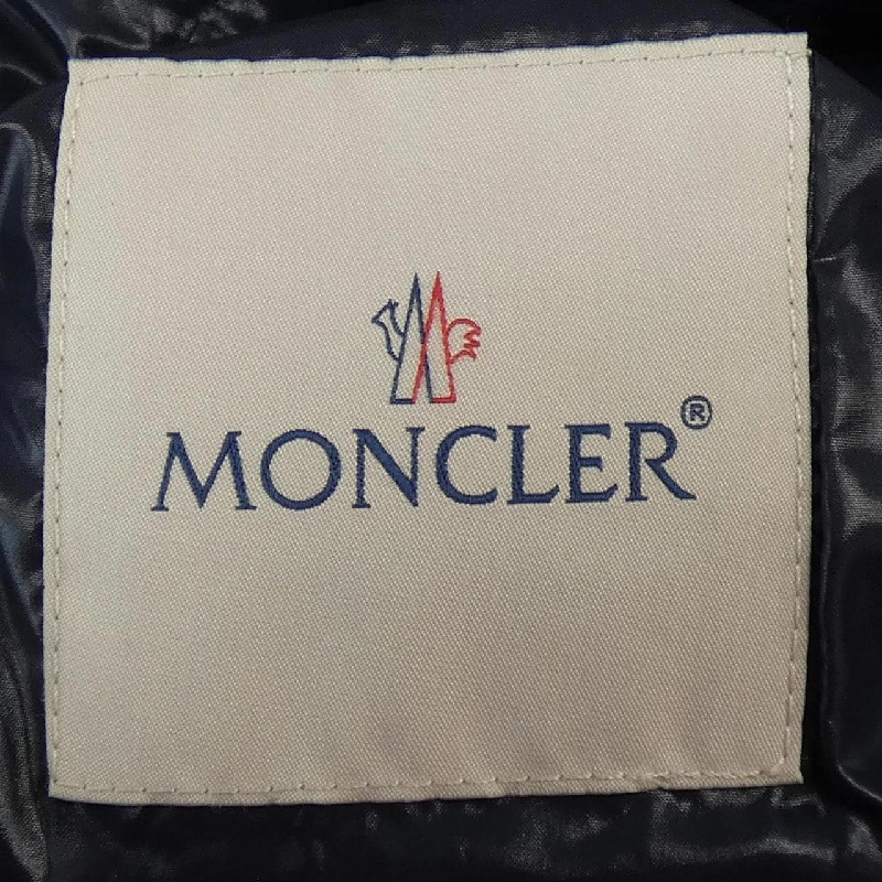 Áo khoác lông vũ MONCLER 639968