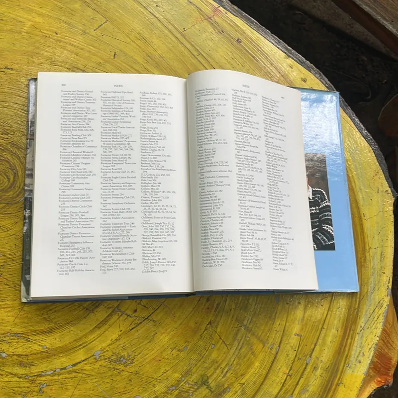 A HISTORY OF FOOTSCRAY- JOHN LACK 594735