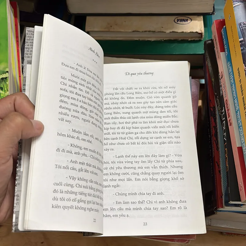 II Tập Truyện Ngắn: Không Hôn Vào Môi Em - Minh Hiền - 2012 698008