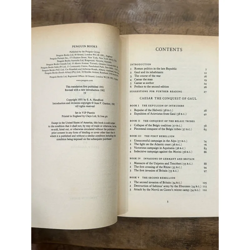 The Conquest of Gaul - Gaius Julius Caesar (Penguin Classics) 737175