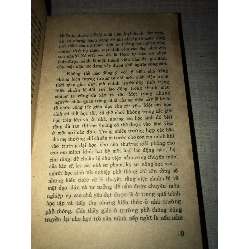 Giáo dục thái độ cộng sản đối với lao động 995998
