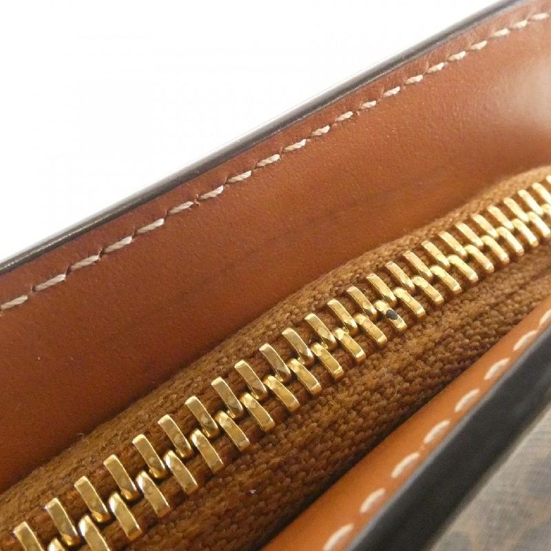 Túi đựng đồ vệ sinh LOCK của Celine 4M1862CZJ - Hàng hiệu chính hãng 770961