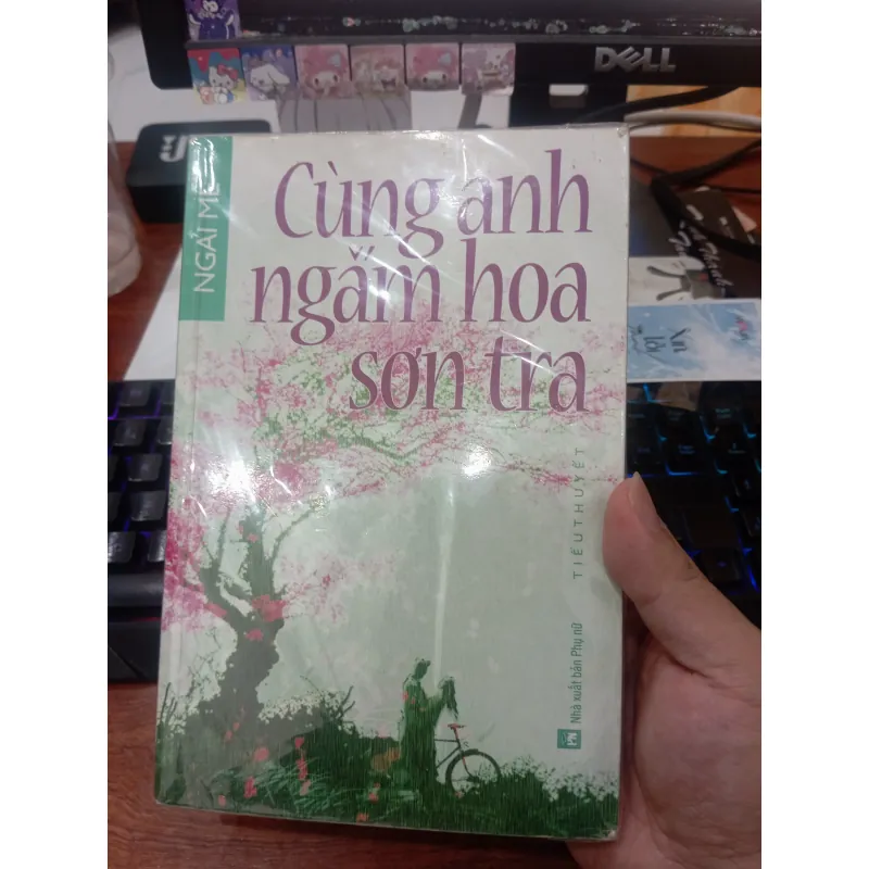 Cùng anh ngắm hoa sơn tra  1032070