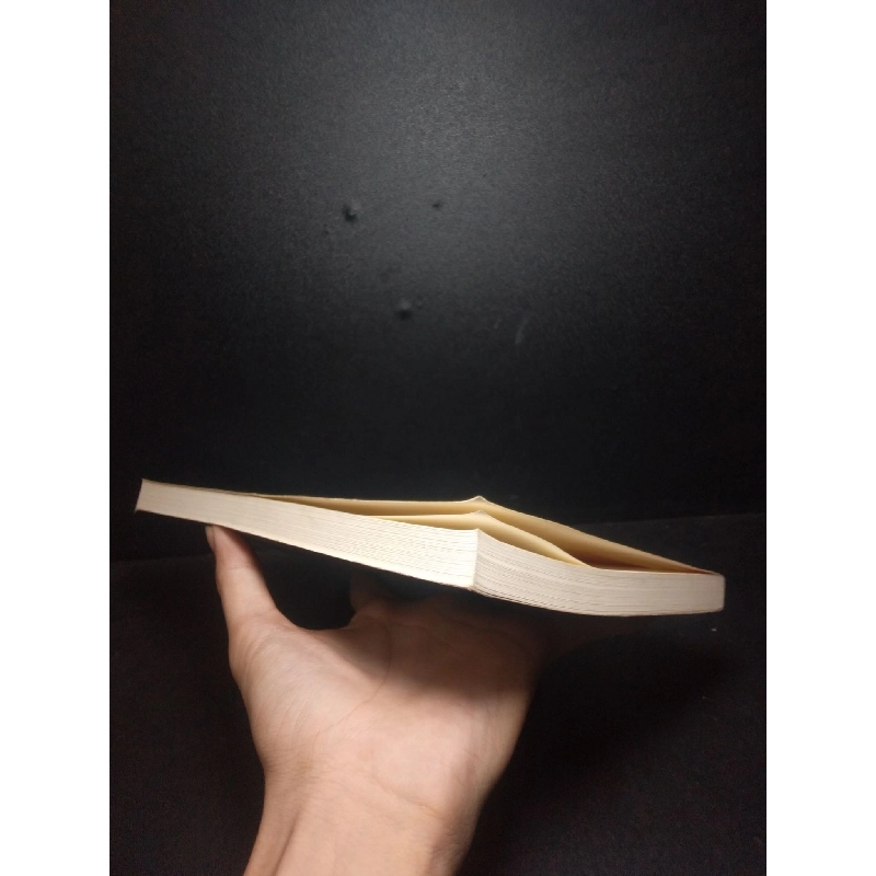 Militara Professionalism in Asia mới 80% ố nhẹ có mộc xanh HCM.TN0612 923274