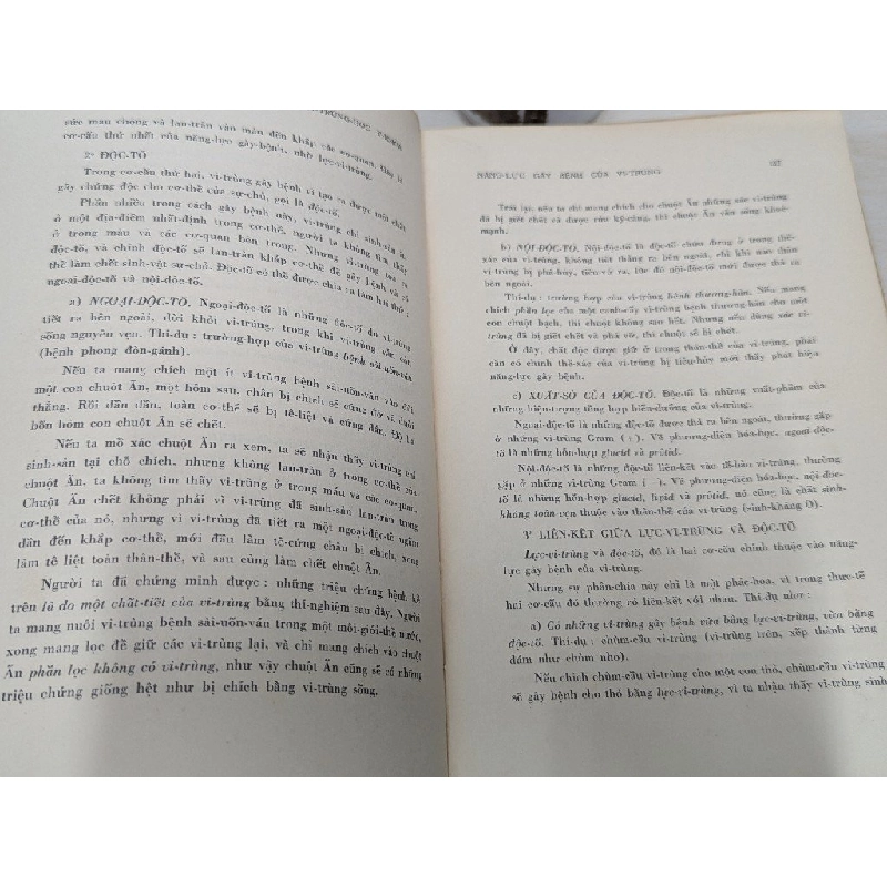 Vi trùng học y khoa - Bác Sĩ Nguyễn Văn Ái 545627