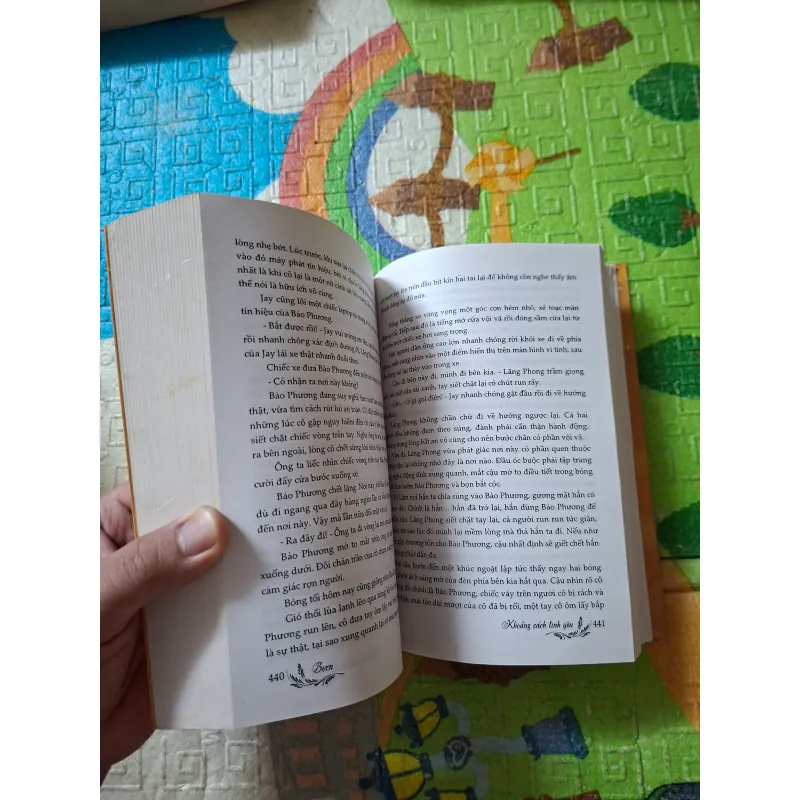 Khoảng Cách Tình Yêu 1002206