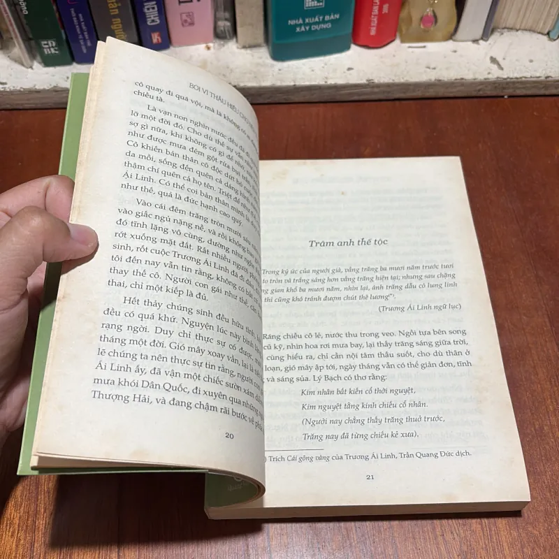 II Tản Văn: Bởi Vì Thấu Hiểu Cho Nên Từ Bi - Bạch Hạc Mai - 2014 795573