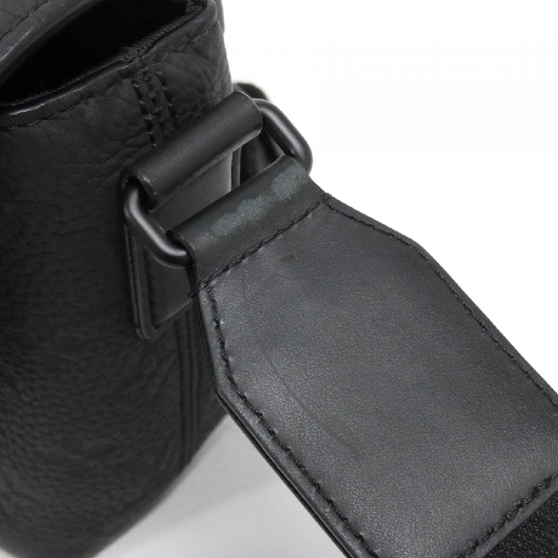 Túi đeo chéo Louis Vuitton Trillon Monogram S-Cape M23741 613183