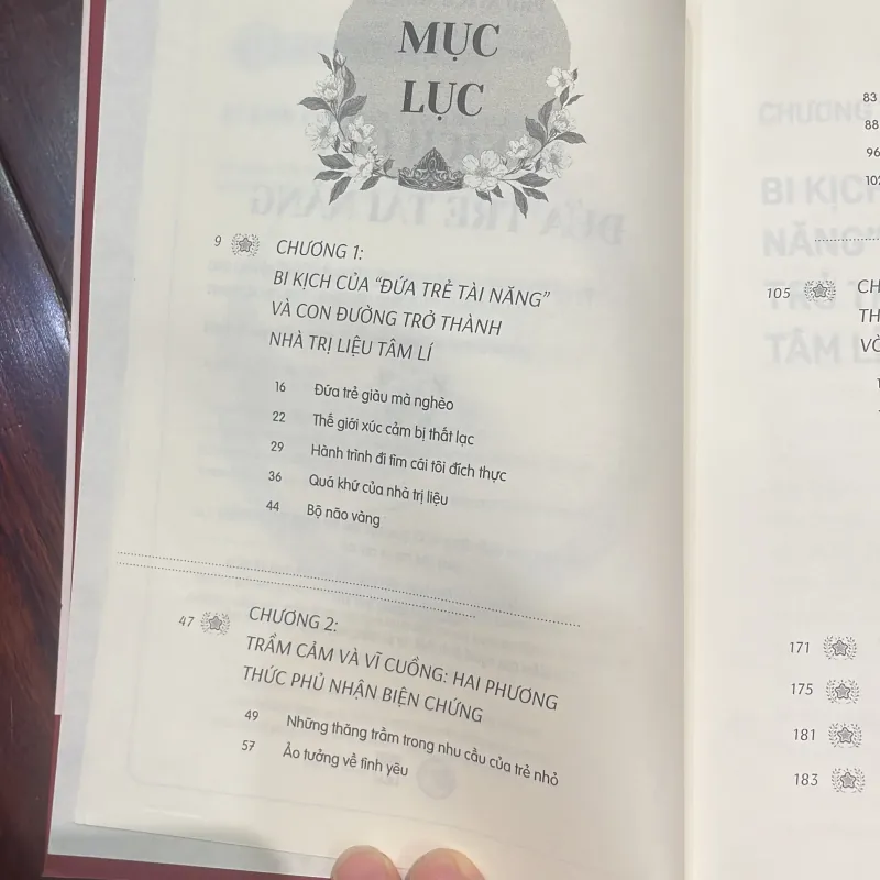 BI KỊCH CỦA ĐỨA TRẺ TÀI NĂNG PhD Alice Miller giáo dục độc hại quan hệ cha mẹ con cái 1046451