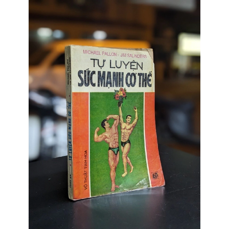 Tự luyện sức mạnh cơ thể - Michael Pallon & Jim Salinders 382619