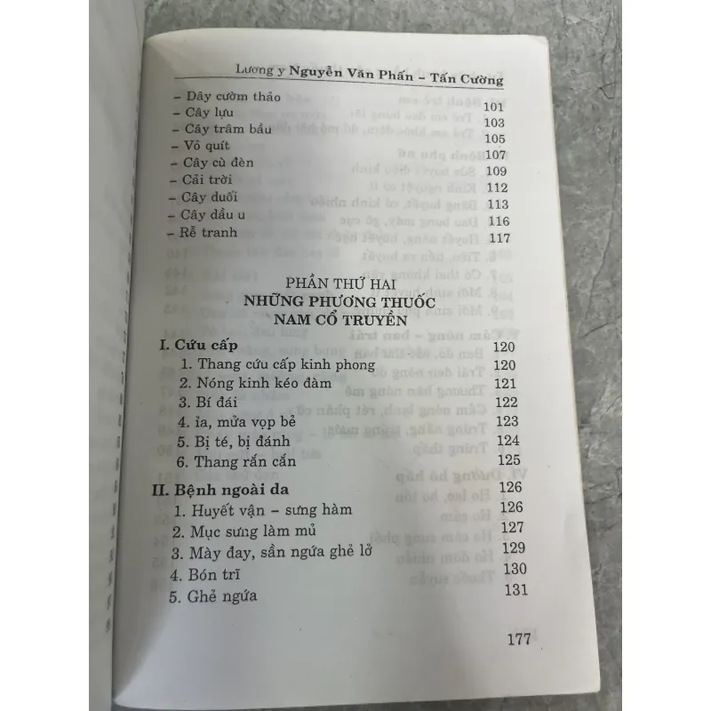 TỰ CHỮA BỆNH BẰNG CÂY THUỐC NAM THÔNG DỤNG DỄ TÌM - TẤN CƯỜNG, NGUYỄN VĂN PHẤN 785861