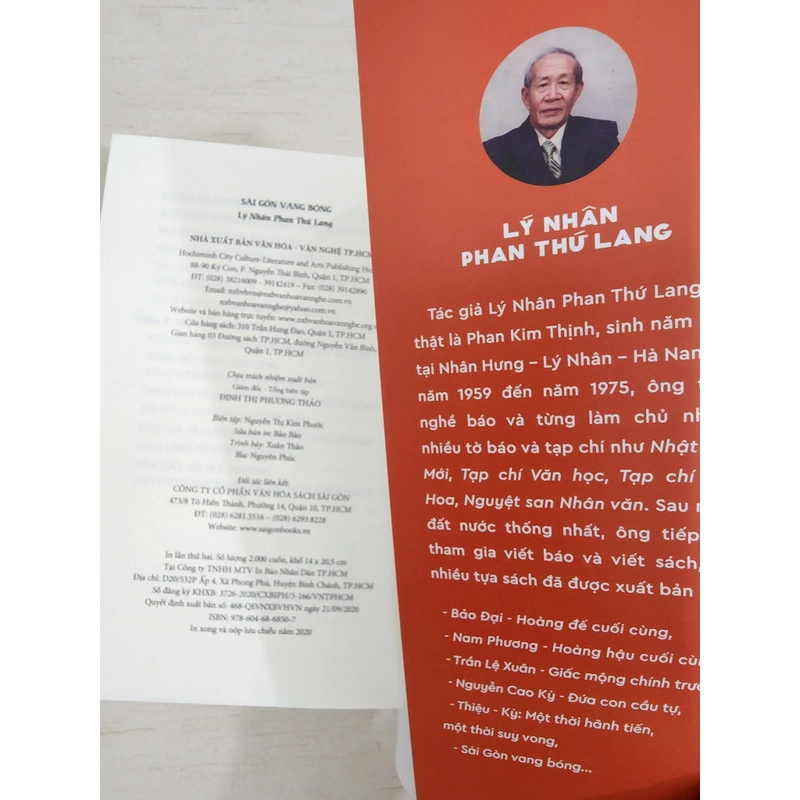 Sách Sài Gòn vang bóng của Lý nhân Phan Thứ Lang mới 99% 527309
