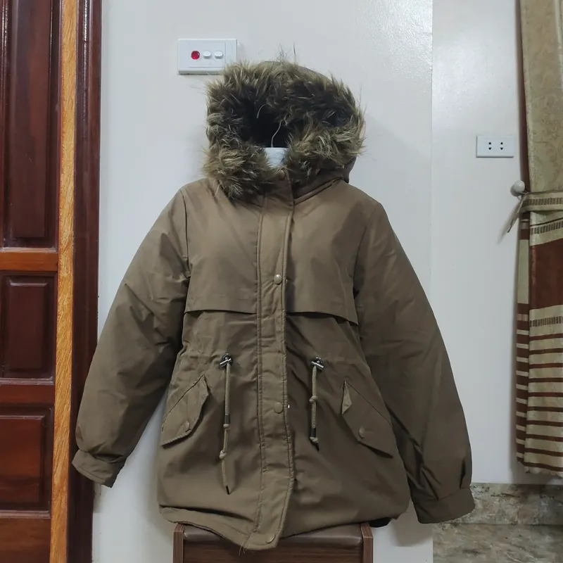 Áo khoác  parka nữ có mũ lót lông 698370