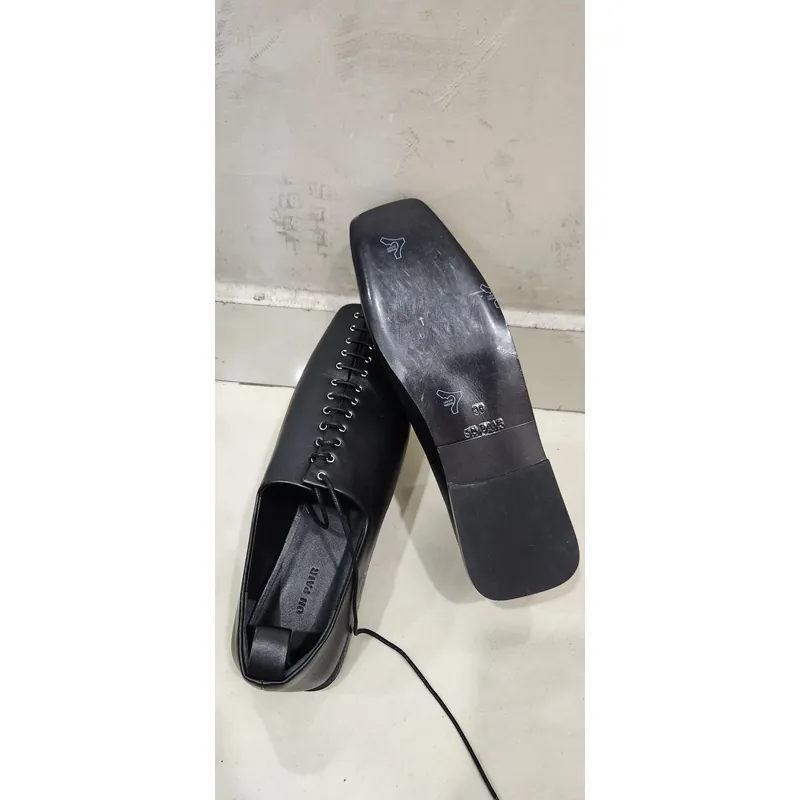 Giày da kiểu vintage cho nữ 679979