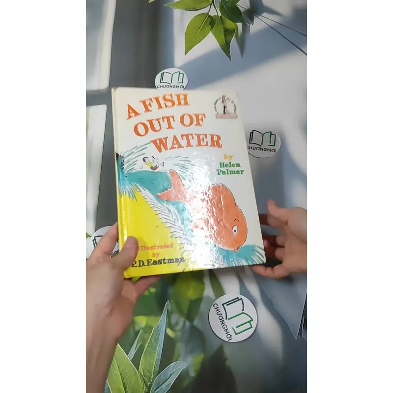 [MIỄN PHÍ BỌC SÁCH] [XƯA] A Fish Out Of Water (1961) - Helen Palmer 990354