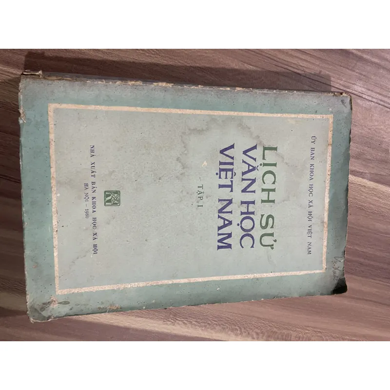 Lịch sử văn học Việt Nam-  hơn 400 trang khổ lớn 697131