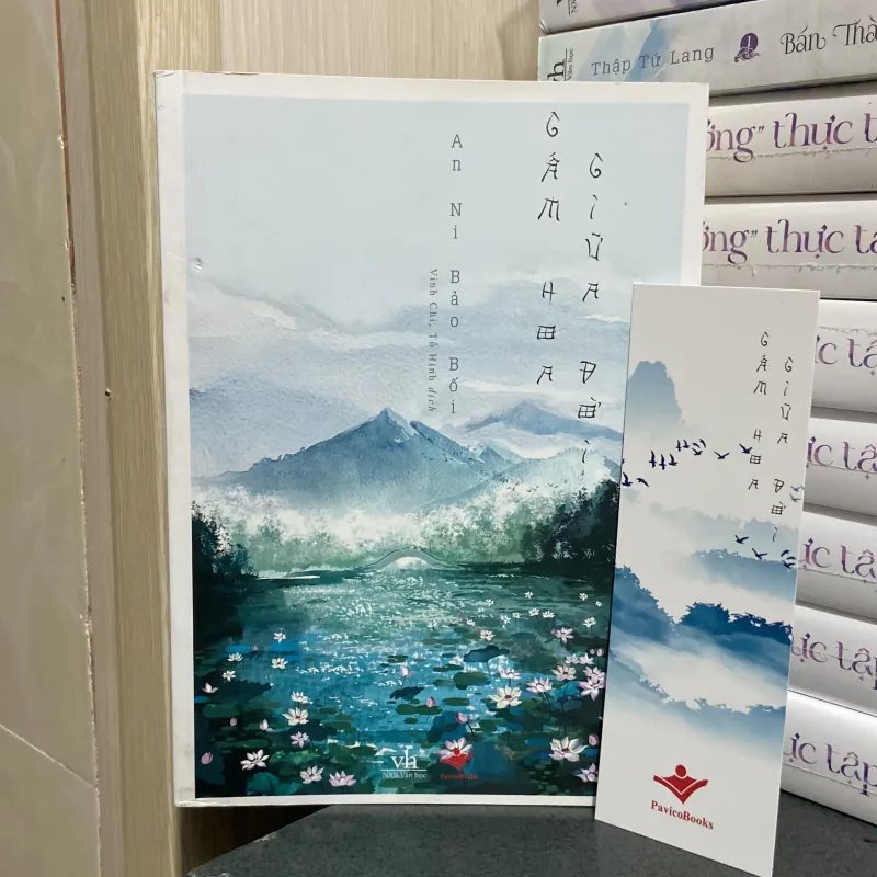 (Tản văn) - Gấm Hoa Giữa Đời - An Ni Bảo Bối ( bản thường ) 990682