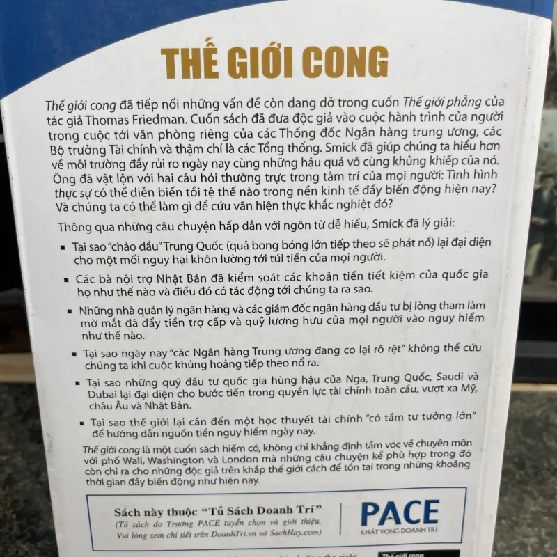 Thế giới cong David M. Smick 751937