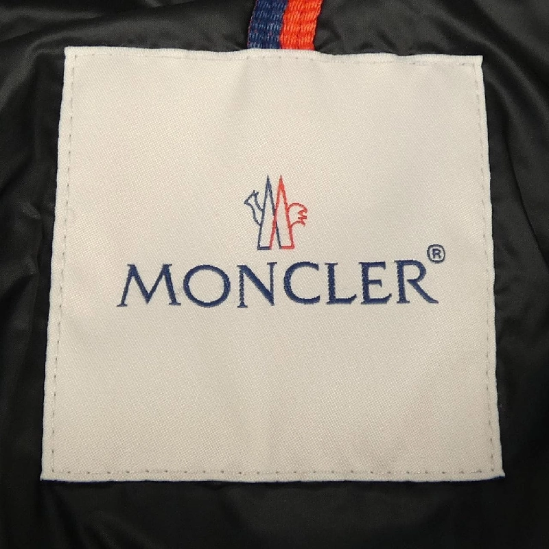 Áo khoác lông vũ MONCLER 639056