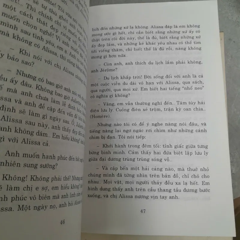 TIẾNG CHIM HÓT TRONG BỤI MẬN GAI - COLLEEN MC CCULLOUCH ( PHẠM MẠNH HÙNG DỊCH) 1039339