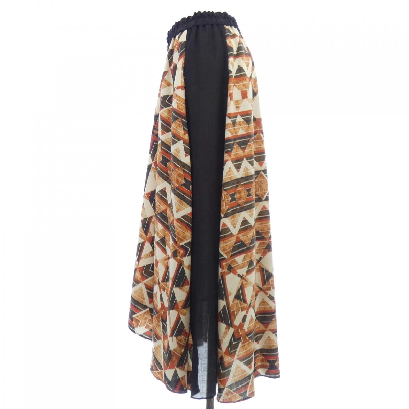 STUMBLY Skirt - Hàng hiệu Chính hãng 819911