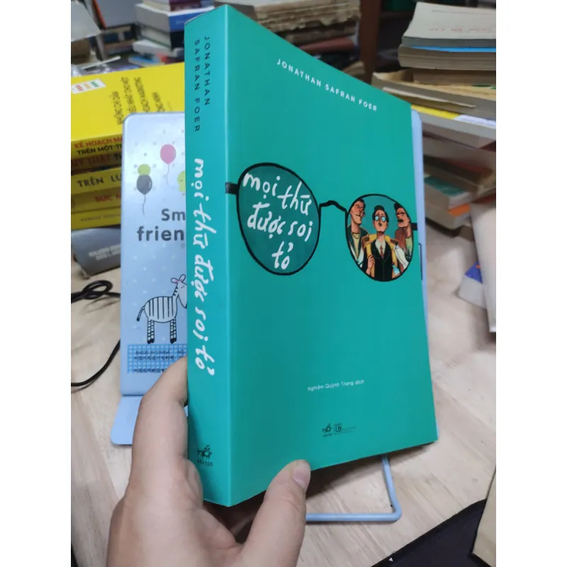 Sách: Mọi thứ được soi tỏ - TG: Jonathan Safran Foer (B1) 788188