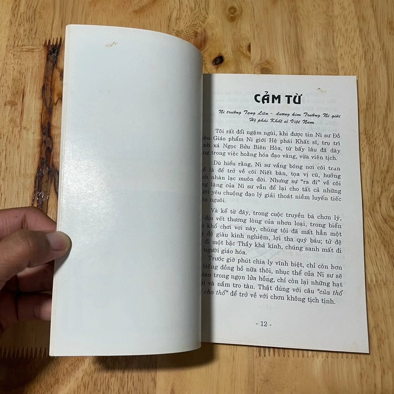 II Tựa sách: Kỷ Yếu _ Ni Sư Thích Nữ Đỗ Liên - PL. 2542. 1998 474084
