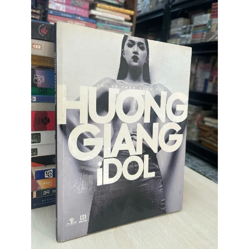 Tôi vẽ chân dung tôi - Hương Giang Idol 711476