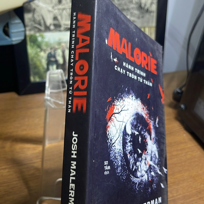 Malorie Hành trình chạy trốn tử thần Josh Malerman 508990