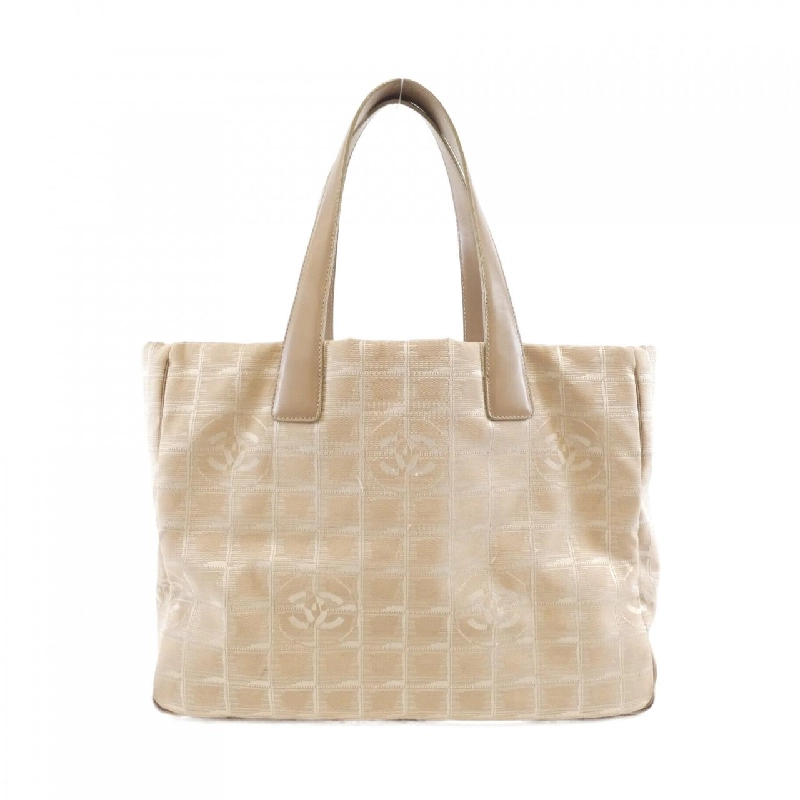 Túi xách Chanel Travel Line 15991 615236