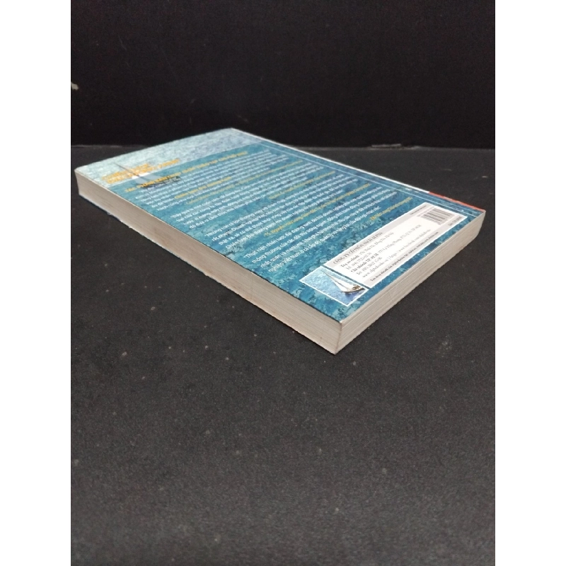 Chiến lược đại dương xanh mới 80% ố bẩn 2016 HCM1008 W. Chan Kim - Reenee Mauborgne MARKETING KINH DOANH 922675