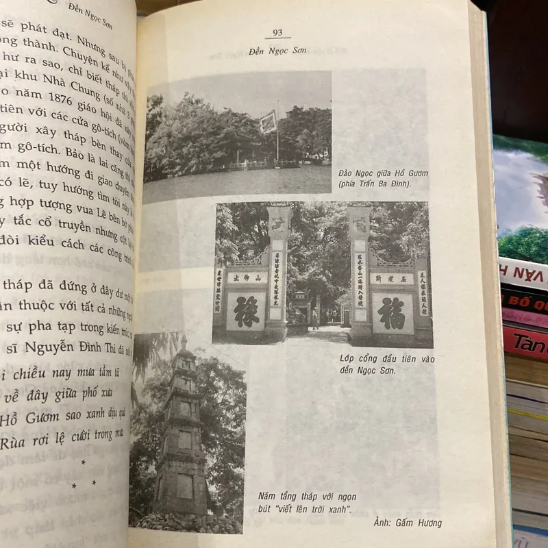 HỒ HOÀN KIẾM VÀ ĐỀN NGỌC SƠN (XB 2003) 739013