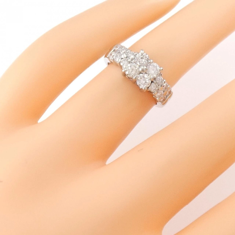 Nhẫn kim cương hoa PT900 1.05CT 670266