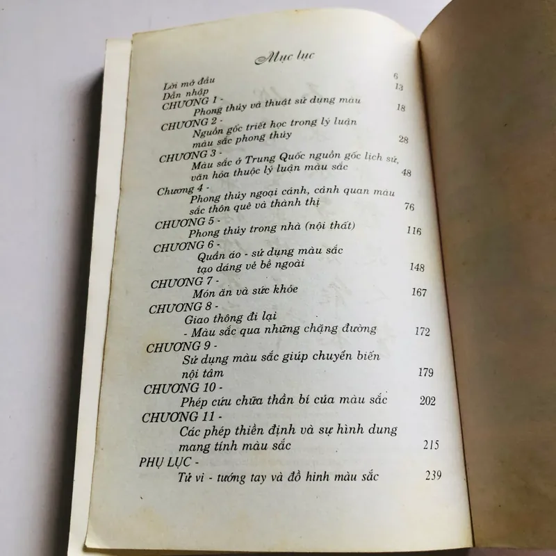 NGHỆ THUẬT SỬ DỤNG MÀU TRONG CUỘC SỐNG  564927