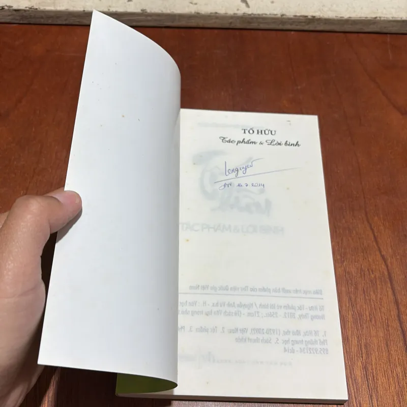 Tác Phẩm Và Lời Bình (Tủ Sách Văn Học Dùng Trong Nhà Trường) - Vũ Trọng Phụng, Tố Hữu 907586