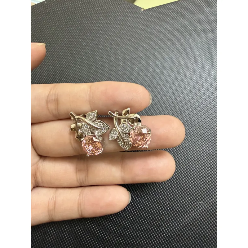 bông tai đá bông hồng  596348