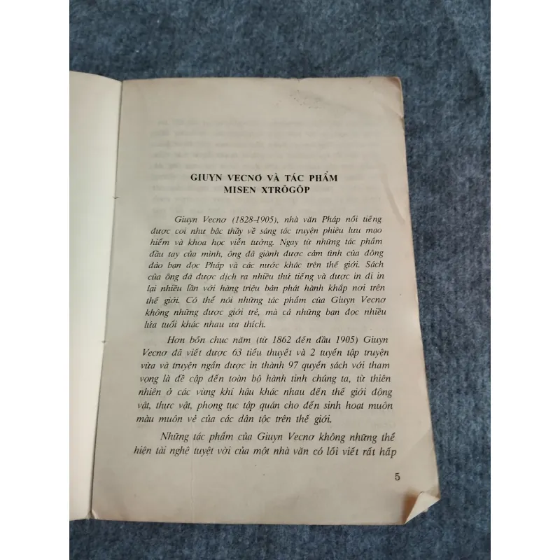 TÌNH YÊU QUA 6 NGHÌN DẶM - GIUYN VECNƠ 574614