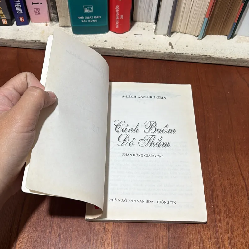 II Văn Học Nước Ngoài: Cánh Buồm Đỏ Thắm - ALếchXanĐrơ Grin - 2006 756743