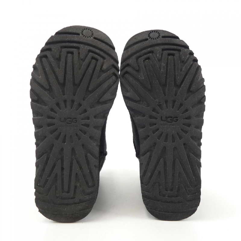 Giày bốt UGG - Hàng hiệu Authentic 830765