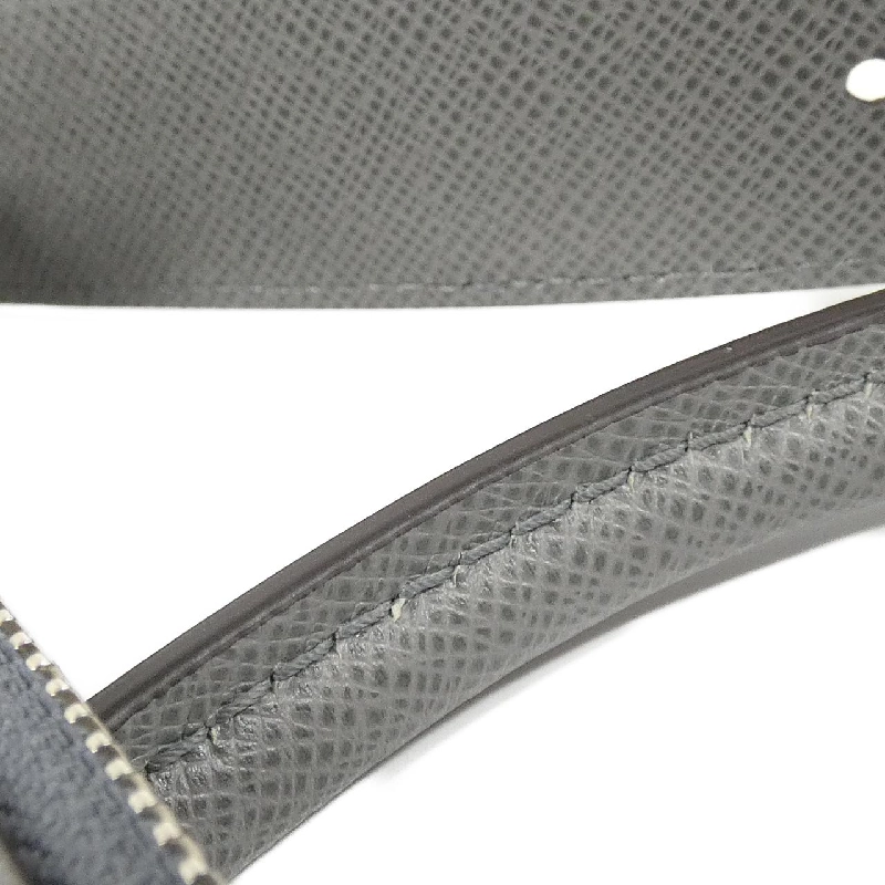 Túi xách Louis Vuitton Taiga Slim Briefcase M30856 619248