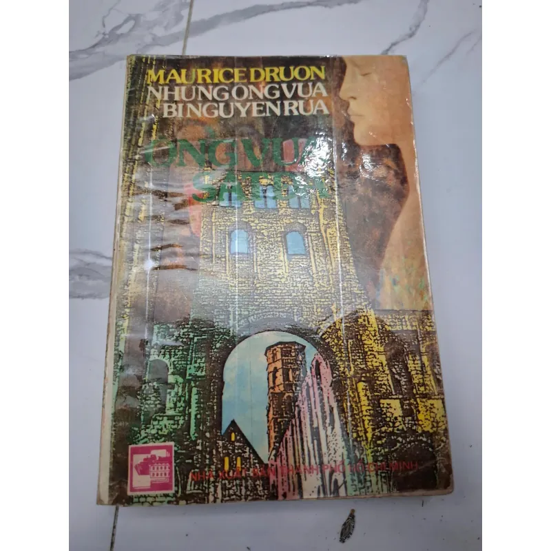 Những ông vua bị nguyền rủa – Maurice Druon 603902