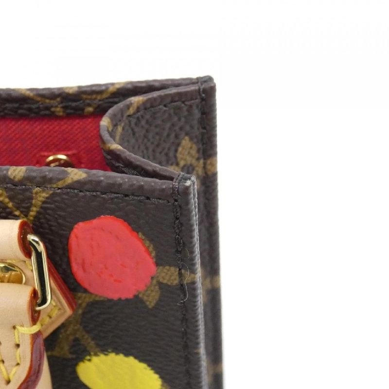 Túi xách Petit Sac Plat Monogram (LV X YK) của Louis Vuitton M81867 614013