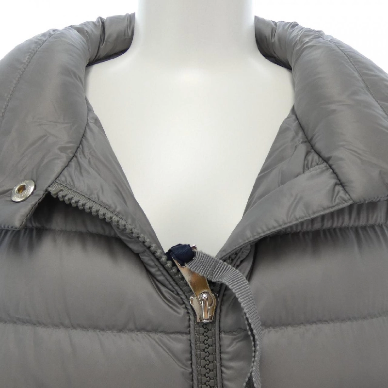 Áo khoác lông vũ MONCLER 642907