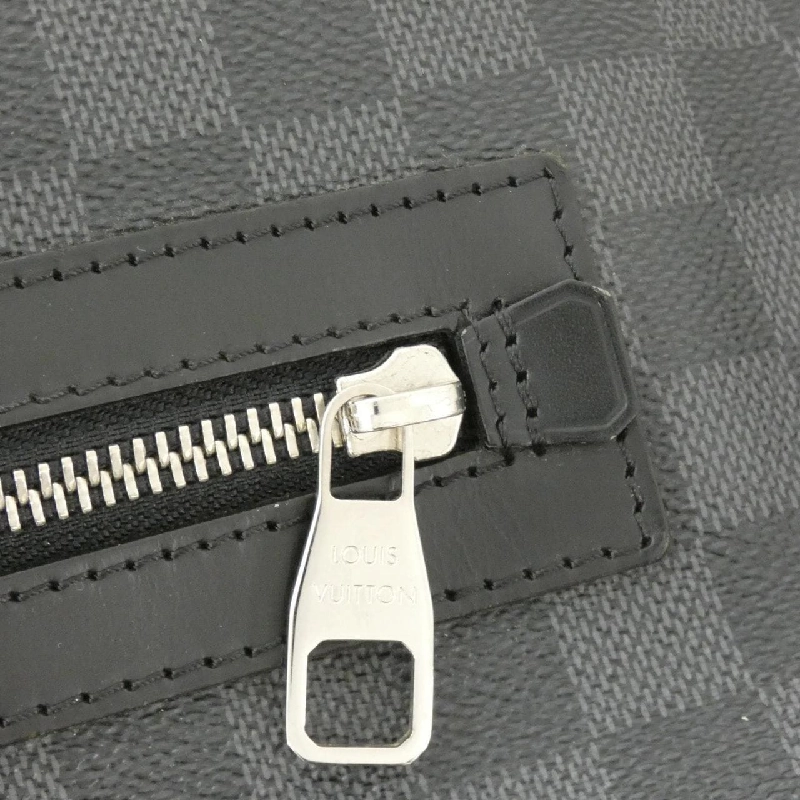 Túi đeo vai Louis Vuitton Damier Graphite Mick GM N41105 - Hàng hiệu Chính hãng 768693