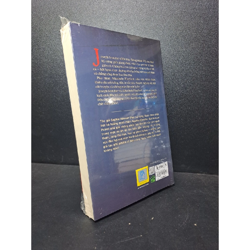 Áo quan đóng nắp Agatha Christie new 100% HCM.ASB0301 văn học 356851