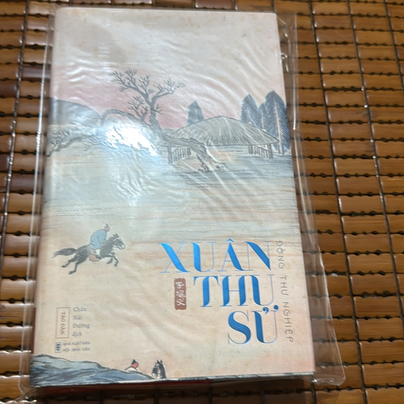 Xuân thu sử - Đồng Thư Nghiệp ( bìa cứng s200) 537329