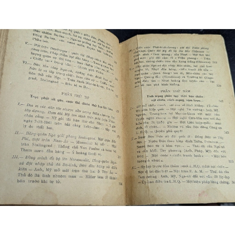 Thế giới trong máu lửa - Nguyễn Tử Quang 538202
