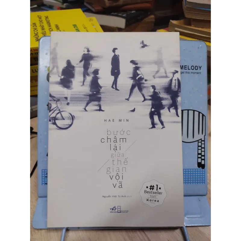Sách: Bước chậm lại giữa thế gian vội vã - TG: Hea Min (B1) 788207