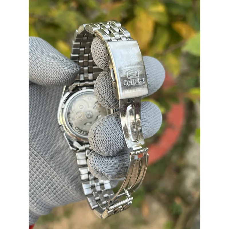 Seiko 5 automatic  714385