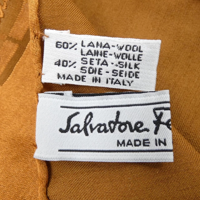 Khăn choàng SALVATORE FERRAGAMO - Hàng hiệu Authentic 835722